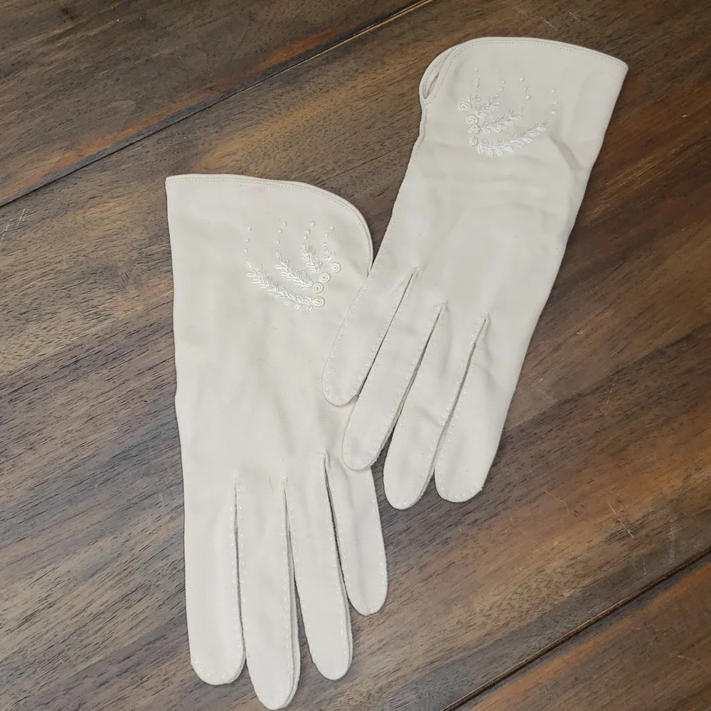 Vintage Embroidered Ladies Dress Party Cocktail Gloves